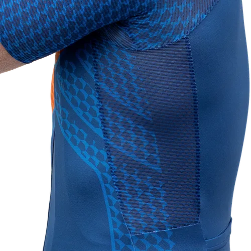 Inserti laterali in tessuto a rete