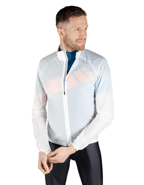  Il/La modello/a è alto/a 186 cm e indossa la taglia 7