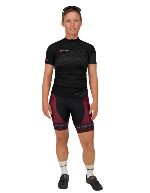  Il/La modello/a è alto/a 162 cm e indossa la taglia S3