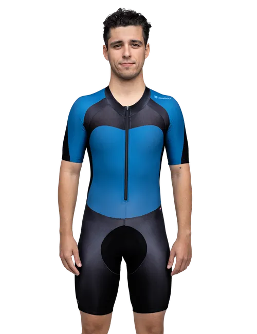  Il/La modello/a è alto/a 173 cm e indossa la taglia 6