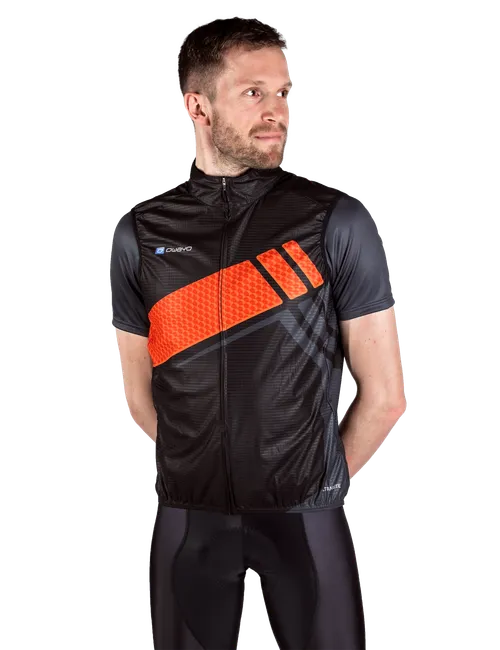  Il/La modello/a è alto/a 186 cm e indossa la taglia 7