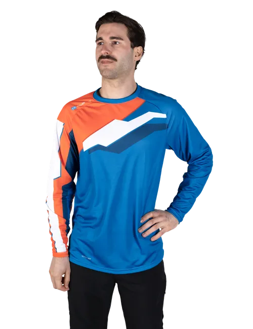  Il/La modello/a è alto/a 182 cm e indossa la taglia 6